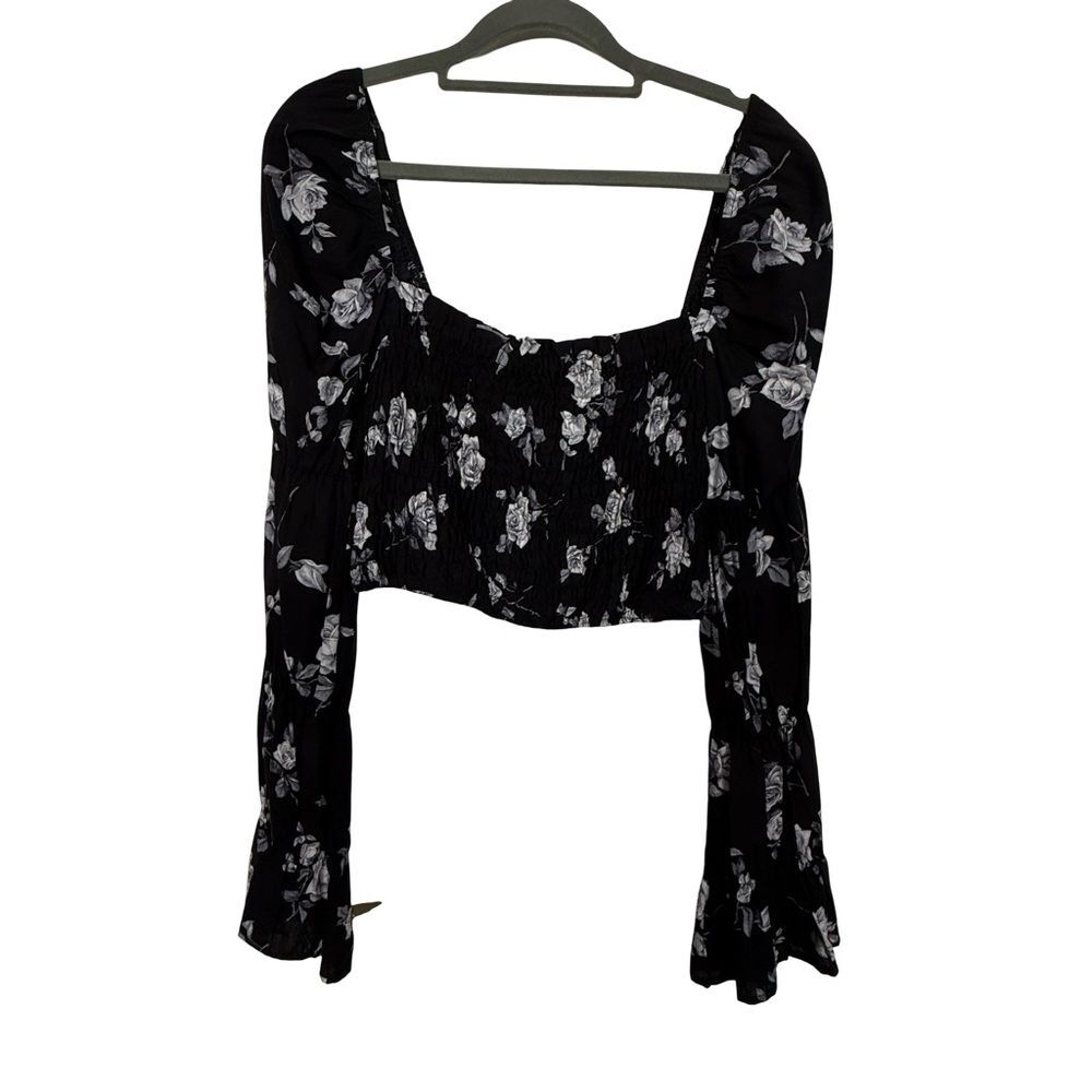 Motel Black Floral Crop Top Smocked Puff Long Sleeves Romantic Size S